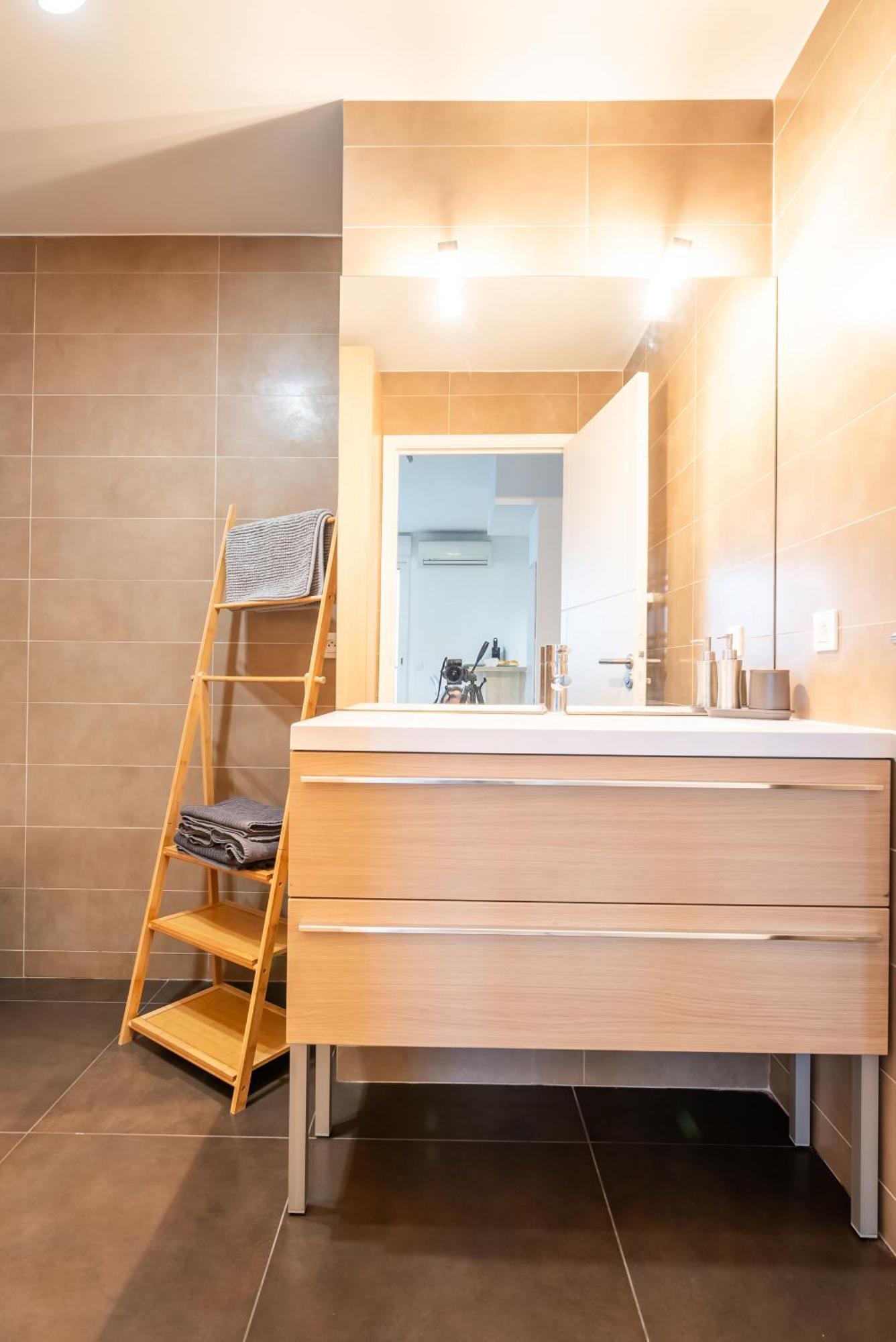 Joli Studio Centre Кан Екстериор снимка